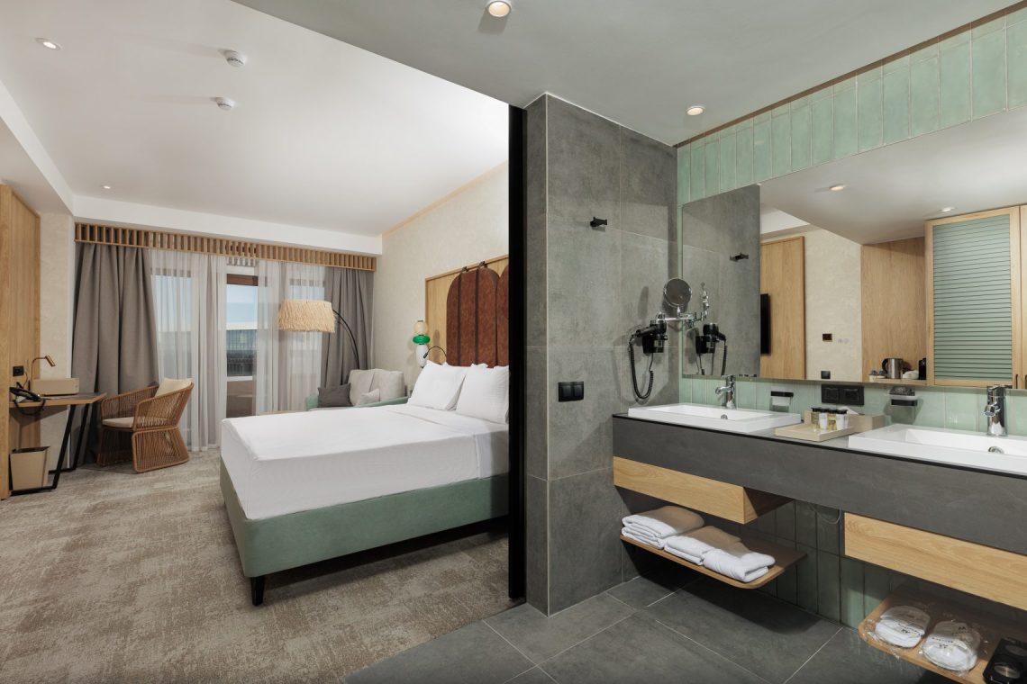 В Анапе открылся пятизвездочный отель «FЮNF Luxury Resort & SPA Anapa Miracleon 5*» 