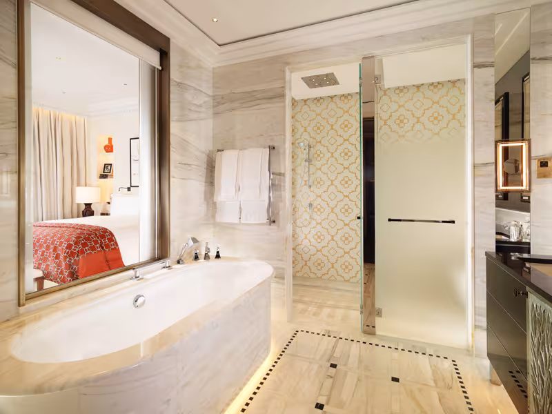 Ванная The Savoy Suite